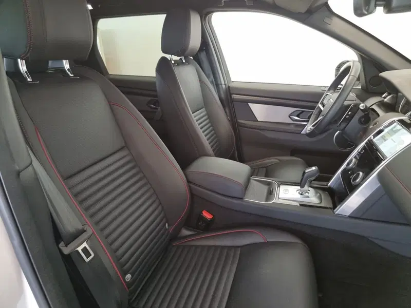 Land Rover Discovery Sport nuova a Alessandria (3)