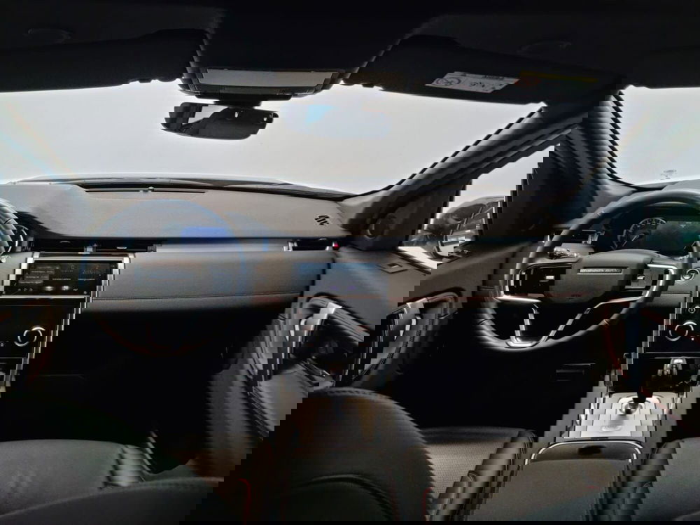 Land Rover Discovery Sport nuova a Alessandria (4)