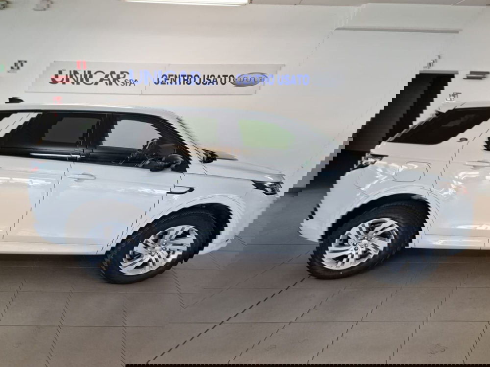 Land Rover Discovery Sport nuova a Alessandria (6)