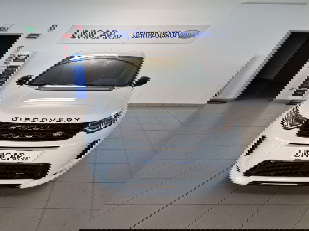 Land Rover Discovery Sport nuova a Alessandria (8)