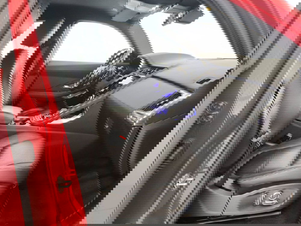 Jaguar E-Pace usata a Monza e Brianza (3)