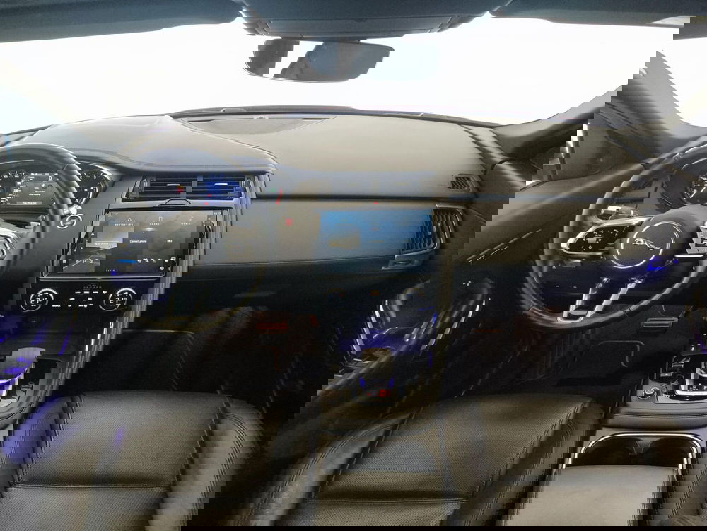 Jaguar E-Pace usata a Monza e Brianza (4)
