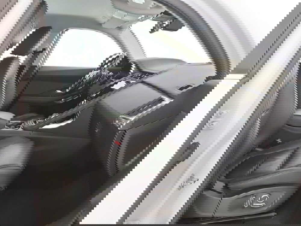 Jaguar E-Pace usata a Monza e Brianza (3)