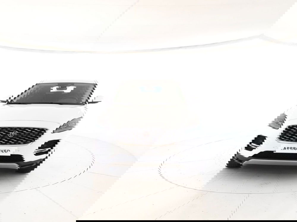 Jaguar E-Pace usata a Monza e Brianza (8)