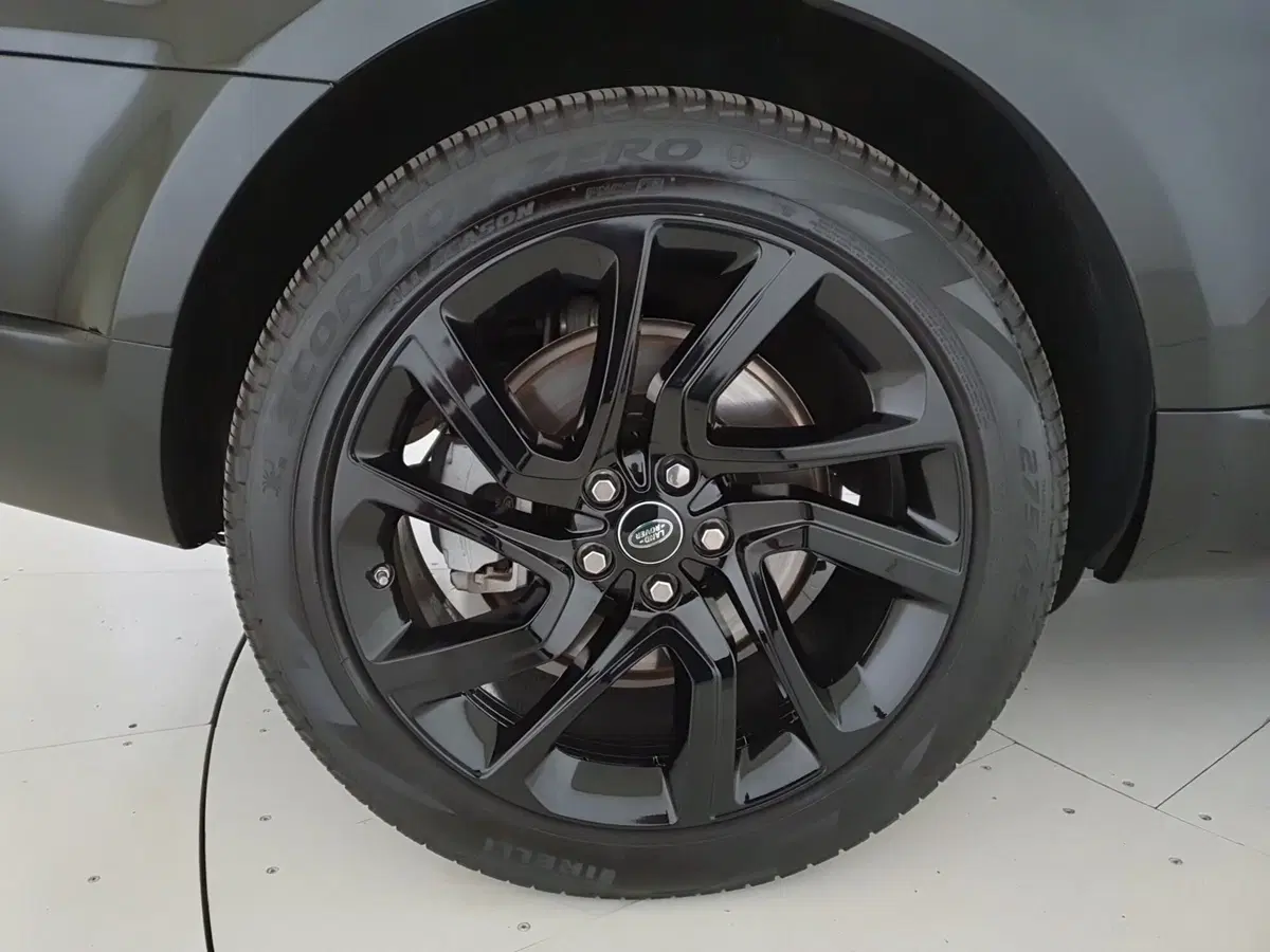 Land Rover Range Rover usata a Monza e Brianza (9)