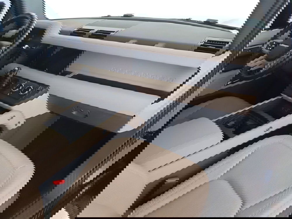 Land Rover Defender usata a Monza e Brianza (4)