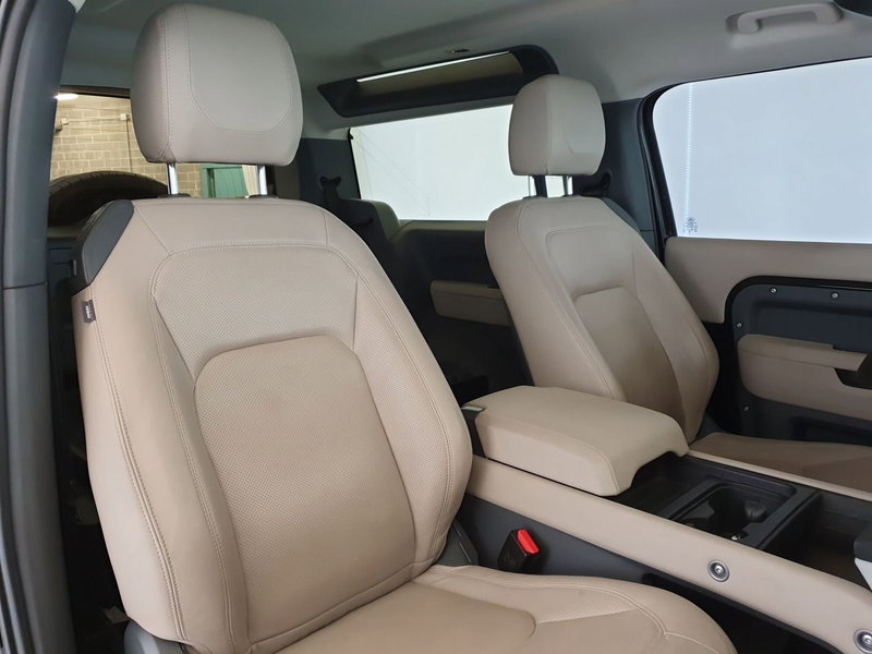 Land Rover Defender usata a Monza e Brianza (5)