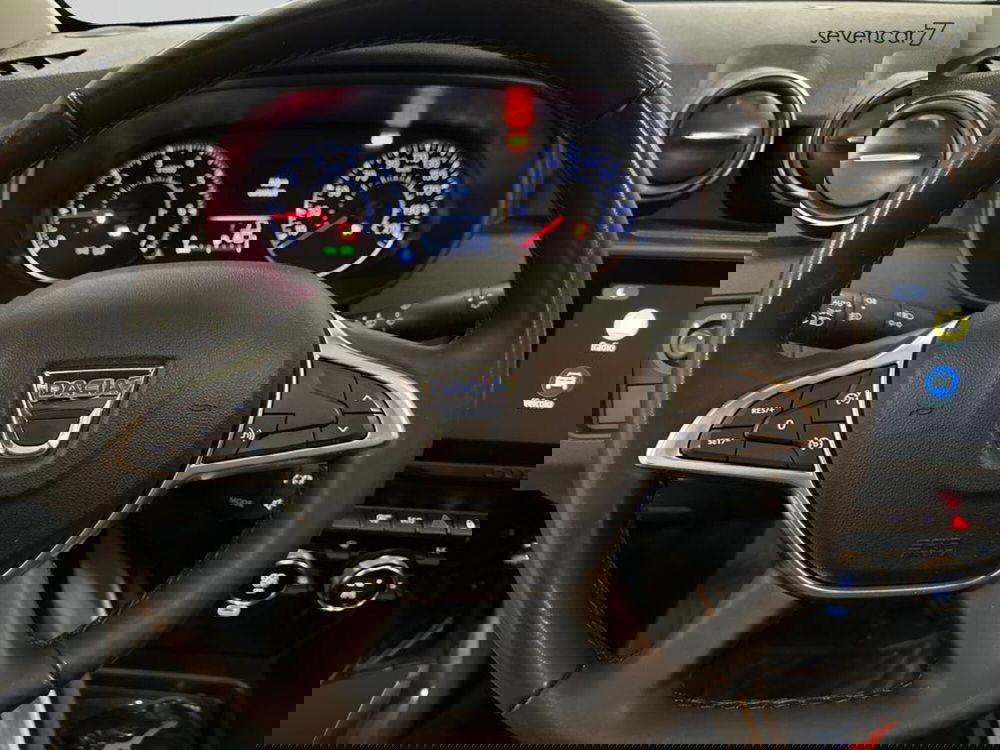 Dacia Duster usata a Verona (12)