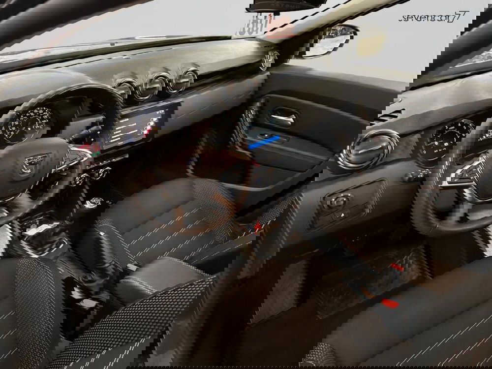 Dacia Duster usata a Verona (9)