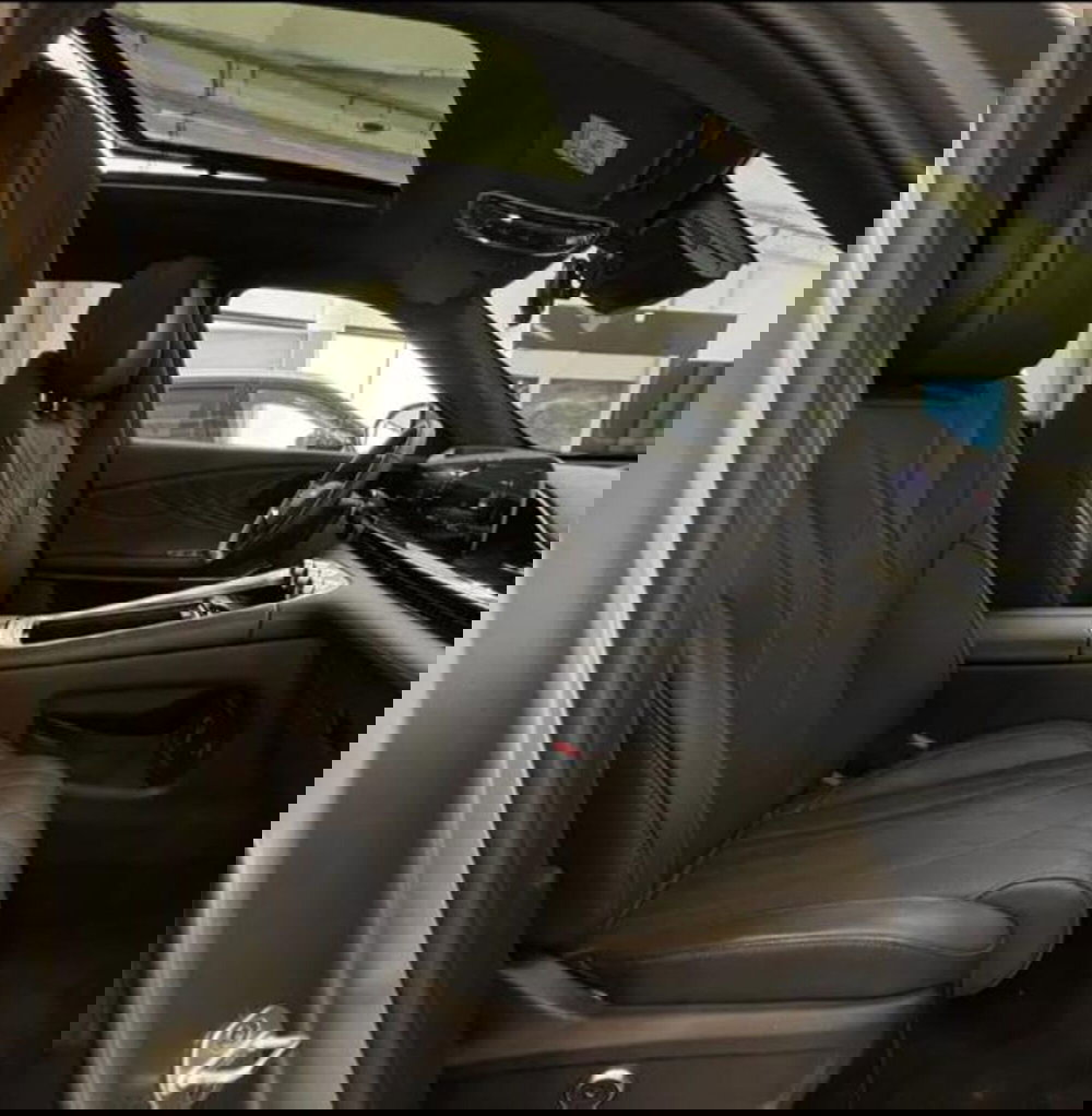 Omoda Omoda 9 SHS-P nuova a Bologna (10)