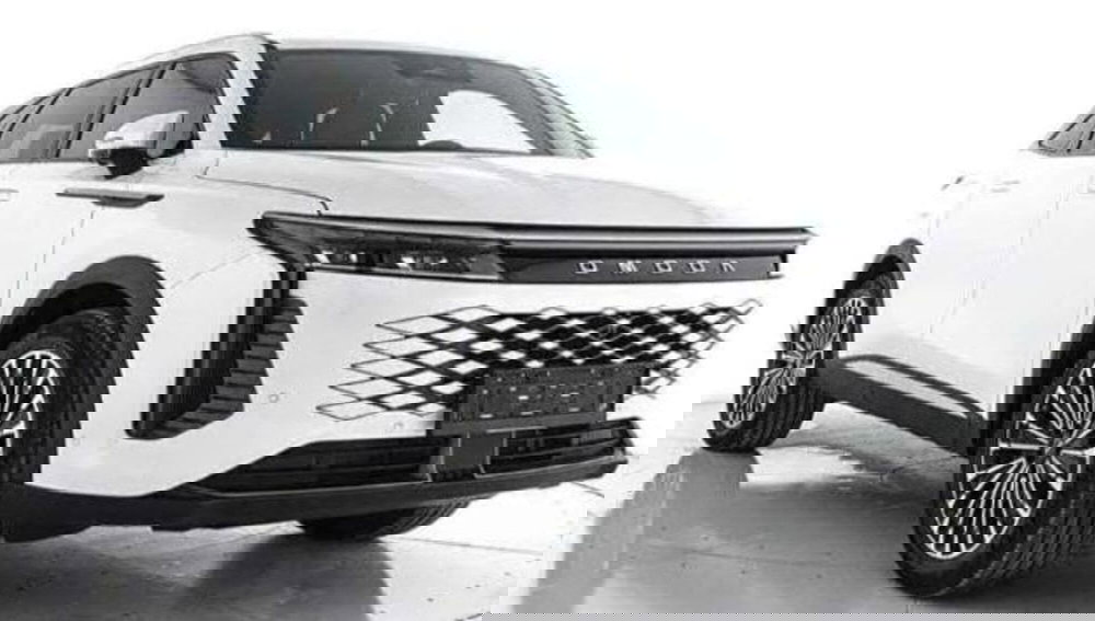 Omoda Omoda 9 SHS-P nuova a Bologna (5)