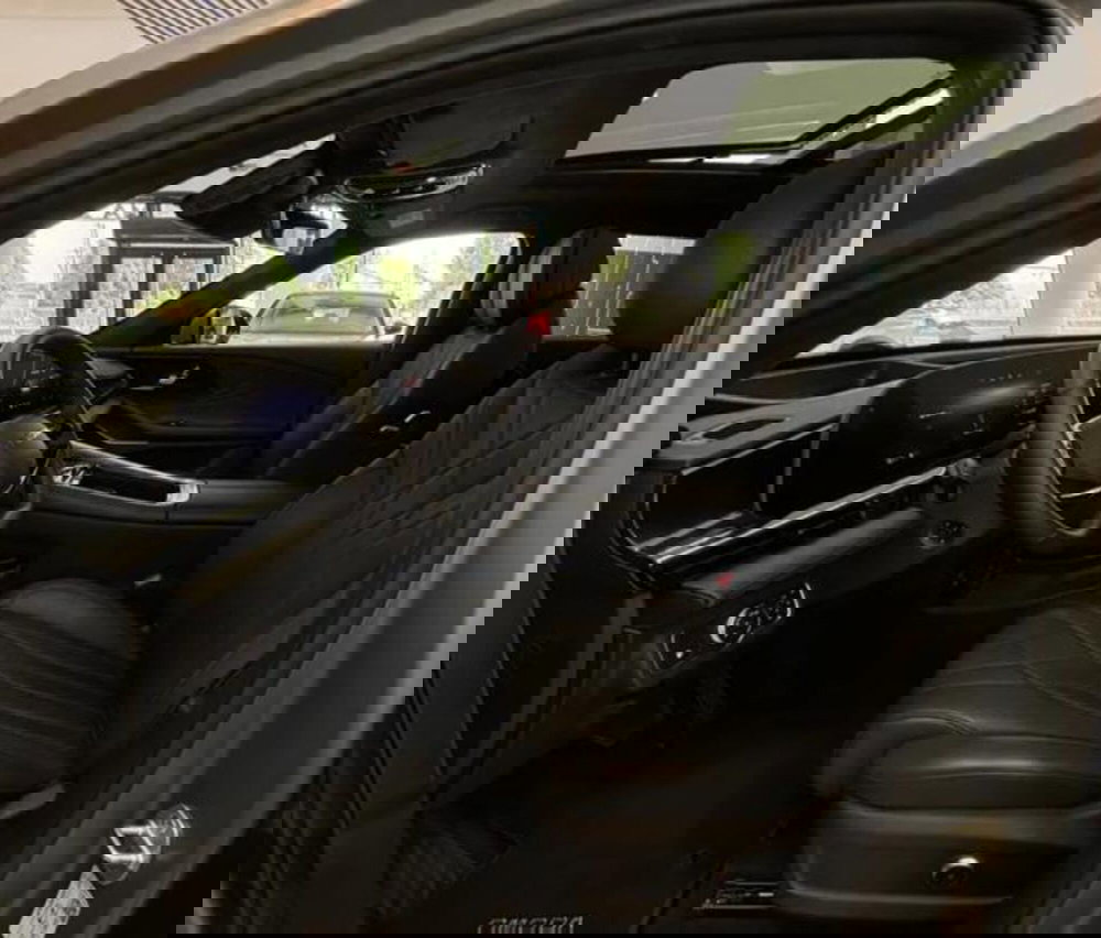 Omoda Omoda 9 SHS-P nuova a Bologna (8)