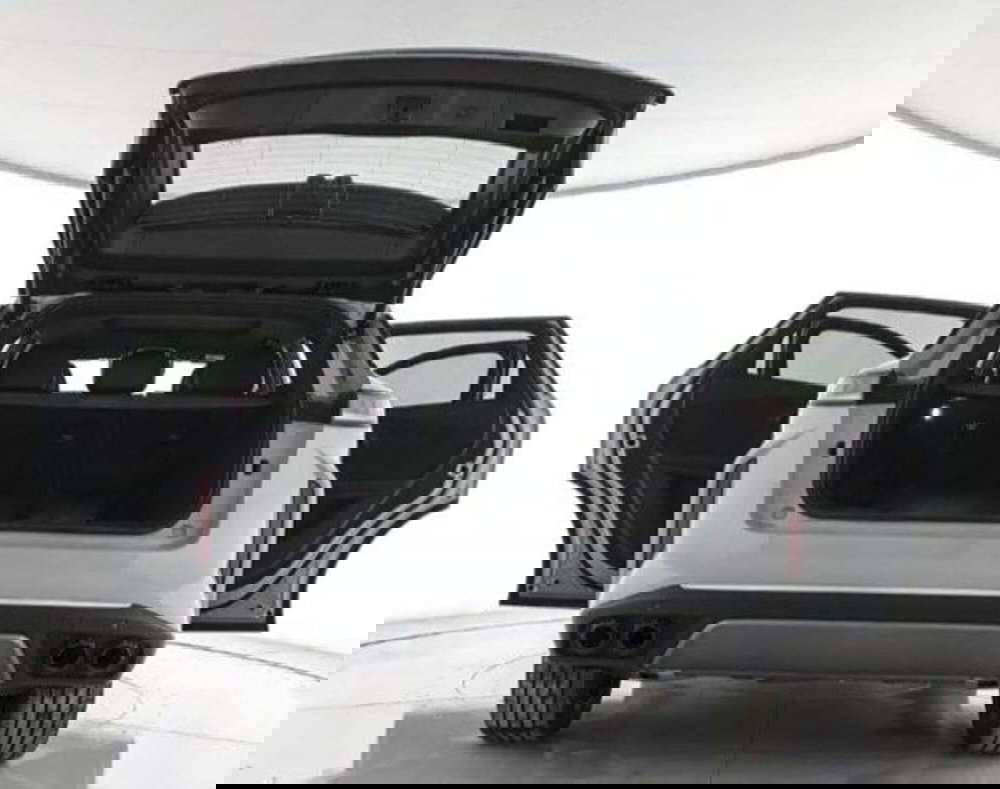 Omoda Omoda 9 SHS-P nuova a Bologna (7)