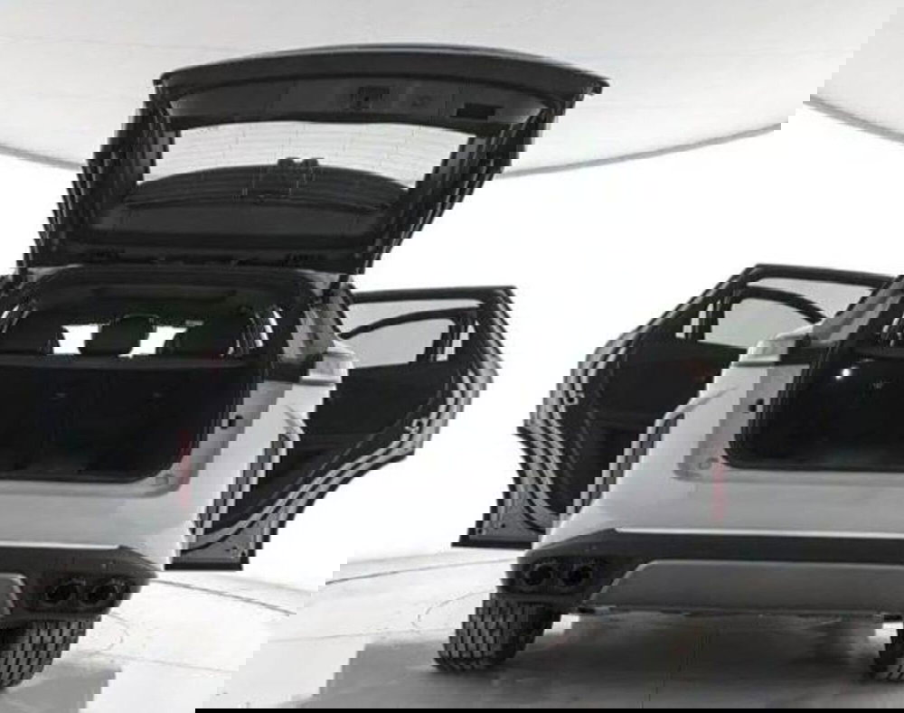 Omoda Omoda 9 SHS-P nuova a Bologna (8)