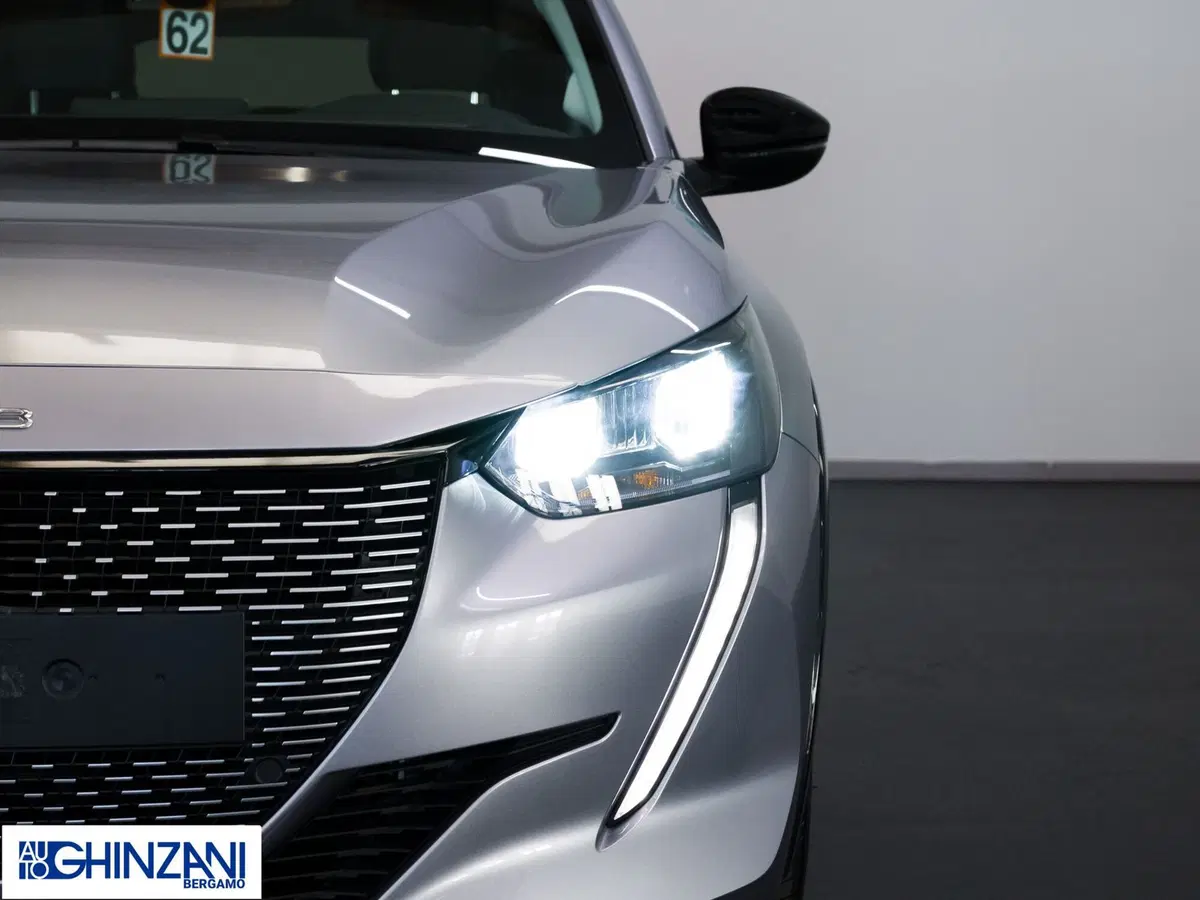Peugeot 208 nuova a Bergamo (16)