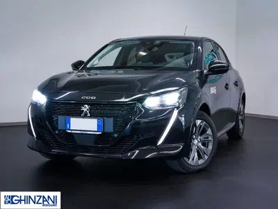 Peugeot 208 motore elettrico 136 CV 5 porte Allure Pack nuova a Bergamo