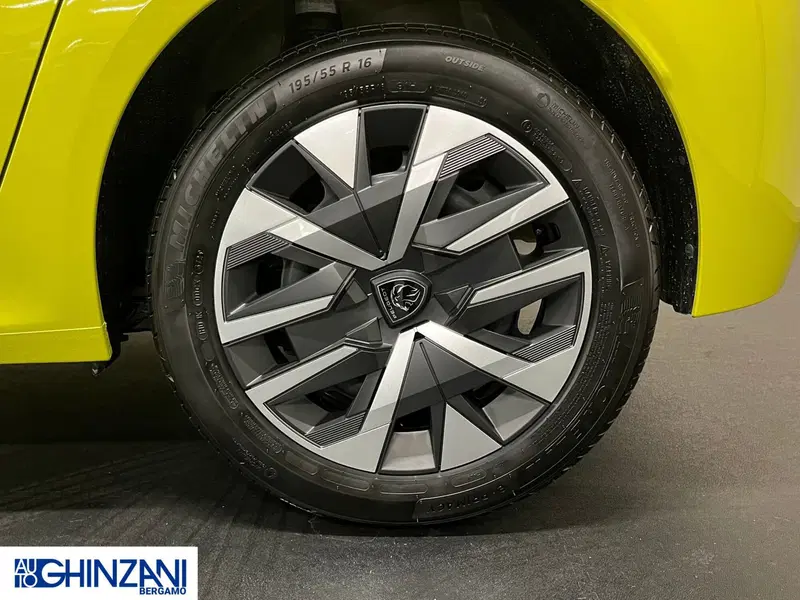 Peugeot 208 nuova a Bergamo (6)