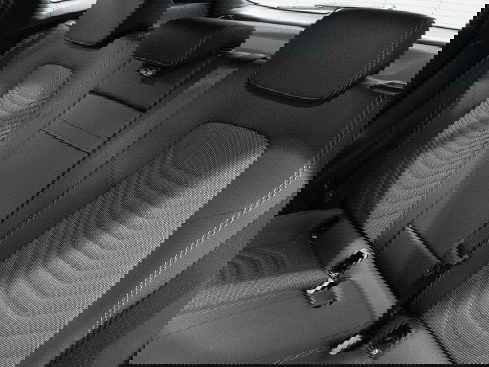 Mercedes-Benz EQA usata a Ancona (11)