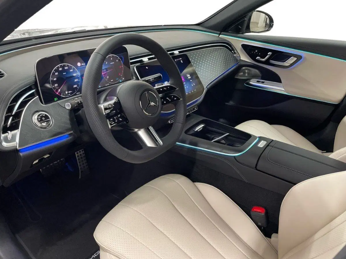 Mercedes-Benz Classe E Station Wagon nuova a Ancona (10)