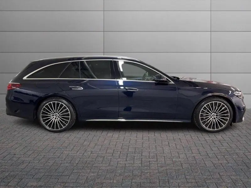 Mercedes-Benz Classe E Station Wagon nuova a Ancona (5)