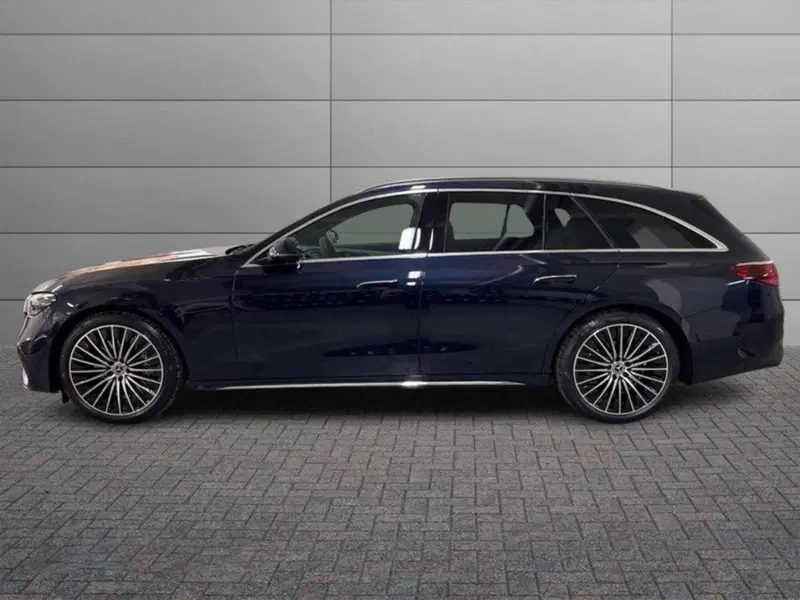 Mercedes-Benz Classe E Station Wagon nuova a Ancona (6)