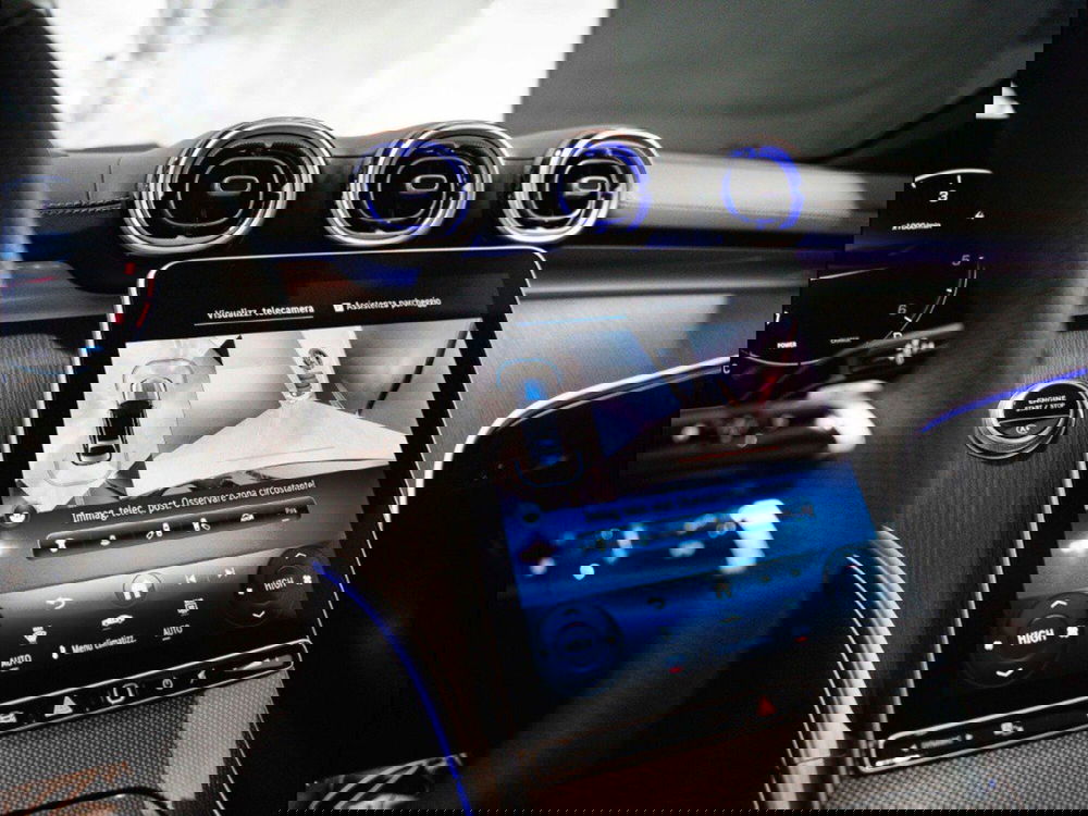 Mercedes-Benz Classe C nuova a Ancona (17)