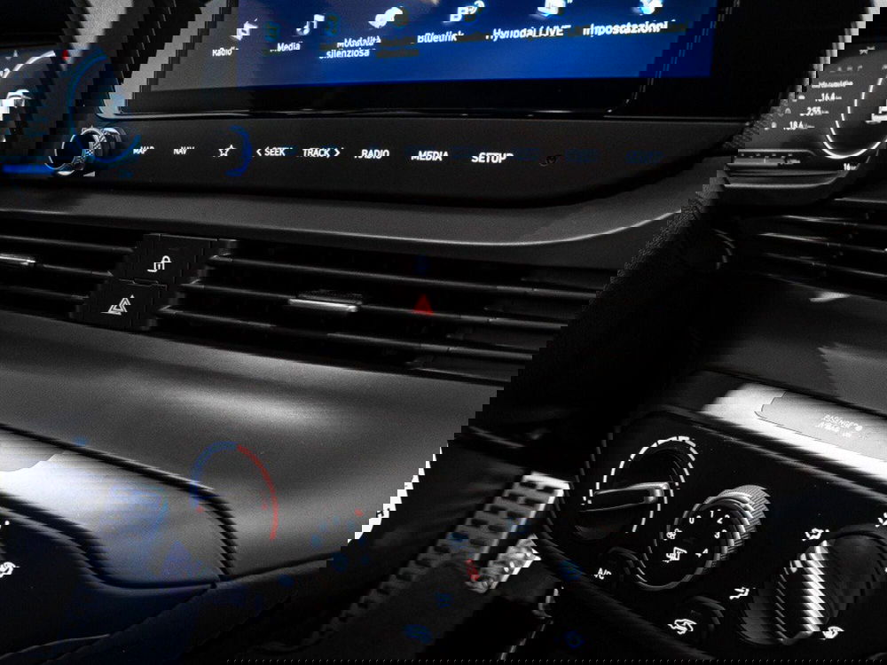 Hyundai Bayon nuova a Ancona (17)