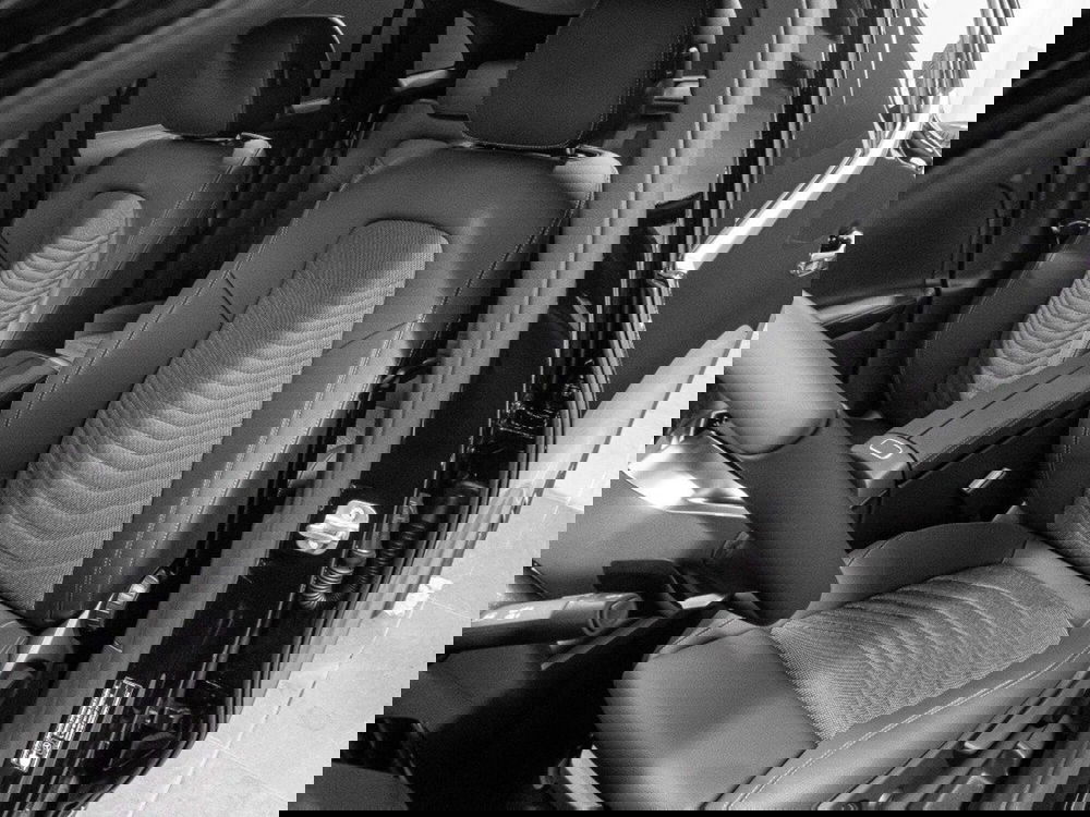 Mercedes-Benz GLA SUV nuova a Ancona (12)