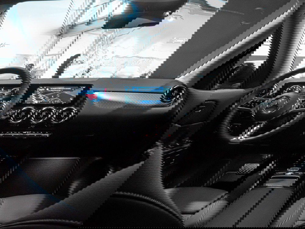 Mercedes-Benz GLA SUV nuova a Ancona (16)