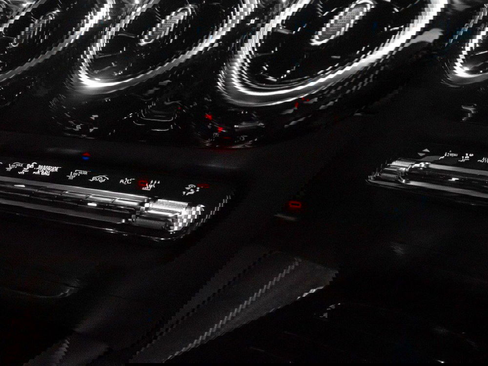 Mercedes-Benz GLA SUV nuova a Ancona (20)