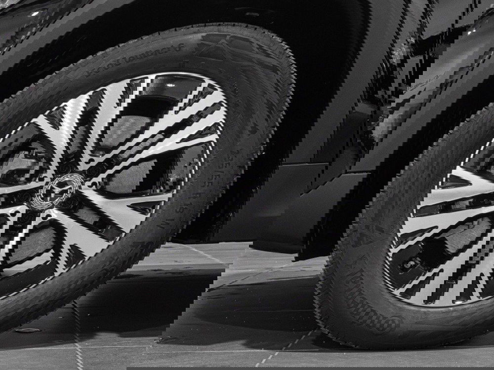 Mercedes-Benz GLA SUV nuova a Ancona (7)