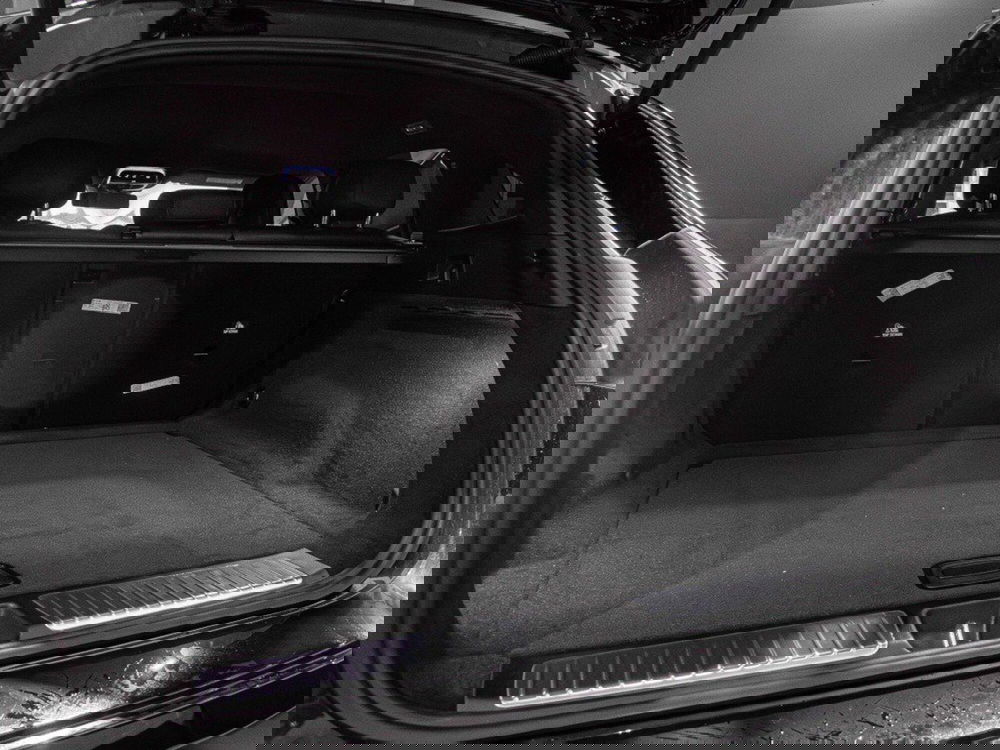 Mercedes-Benz EQE SUV nuova a Ancona (10)