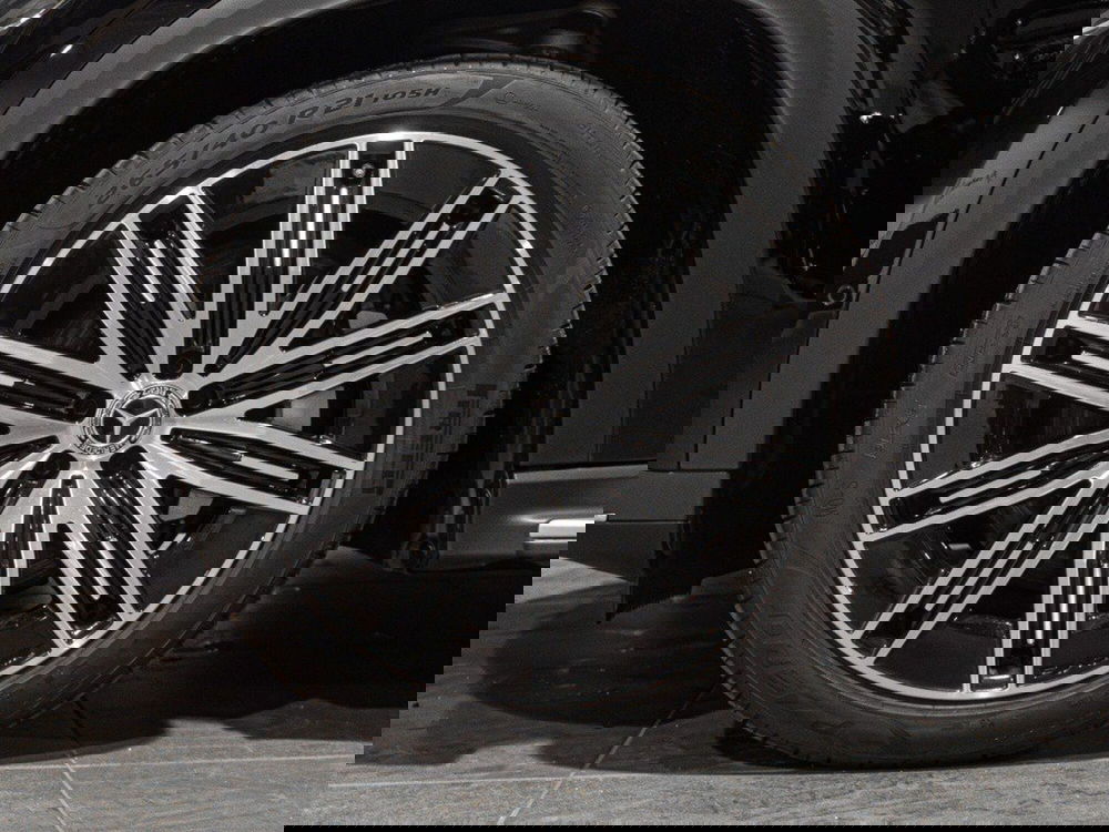 Mercedes-Benz EQE SUV nuova a Ancona (7)