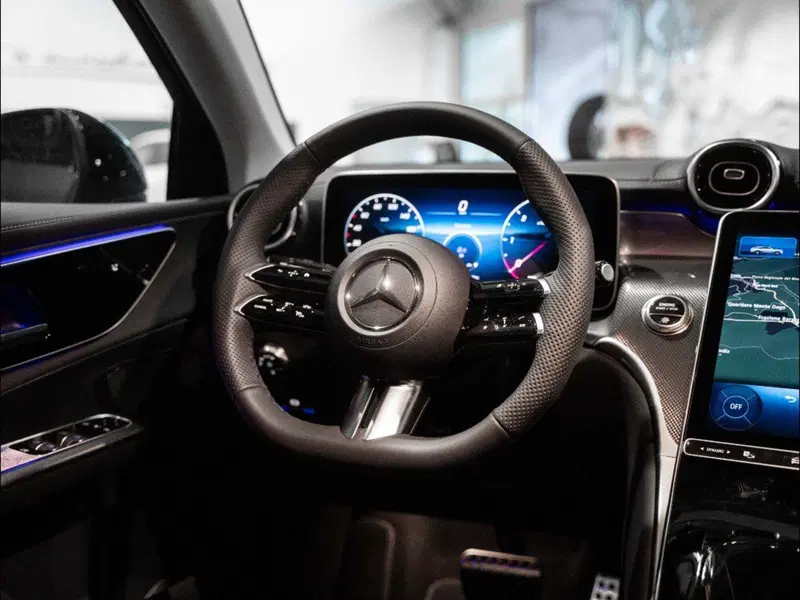 Mercedes-Benz GLC SUV nuova a Ancona (14)