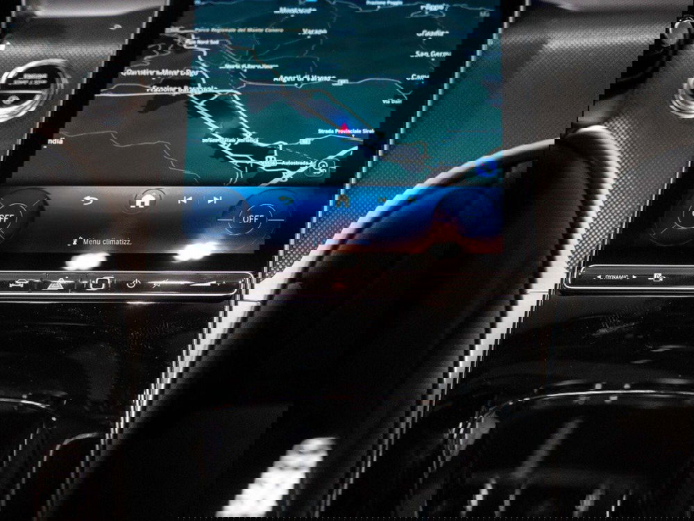 Mercedes-Benz GLC SUV nuova a Ancona (16)