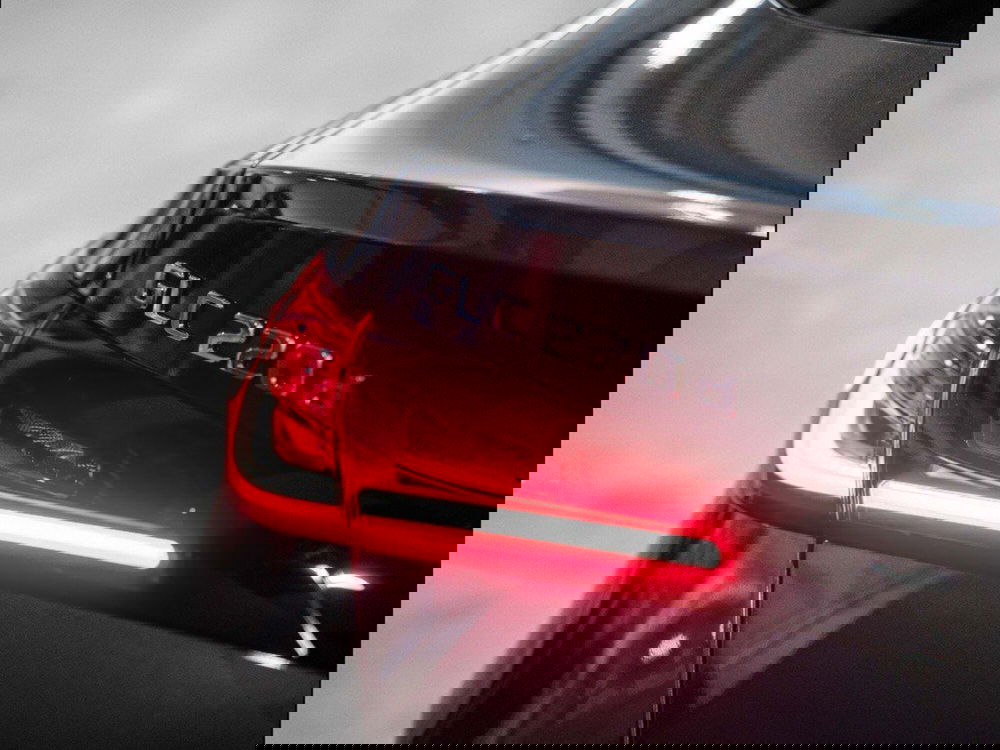 Mercedes-Benz GLC SUV nuova a Ancona (9)