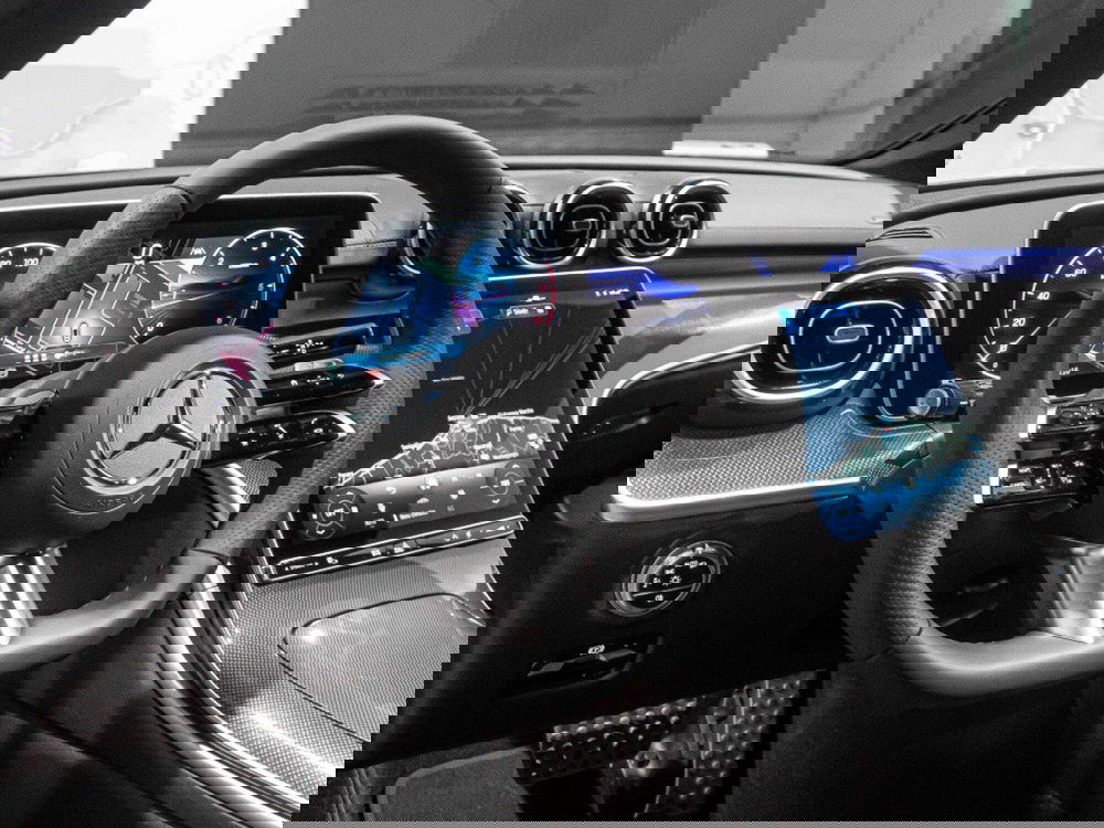 Mercedes-Benz Classe C nuova a Ancona (12)