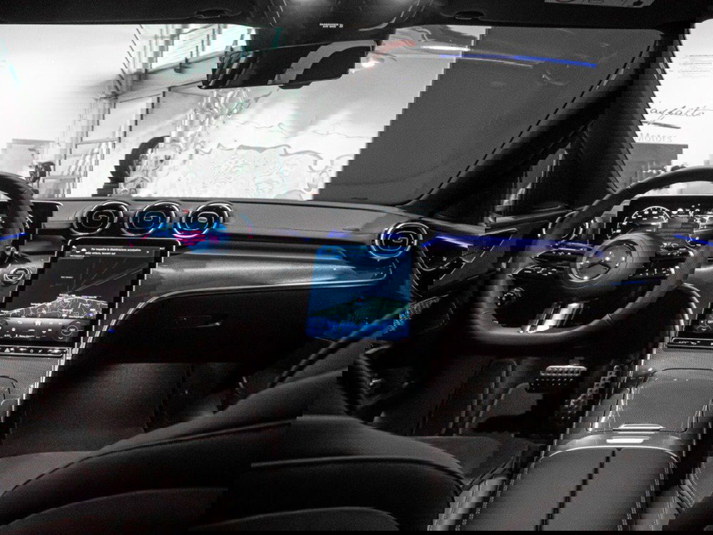 Mercedes-Benz Classe C nuova a Ancona (17)