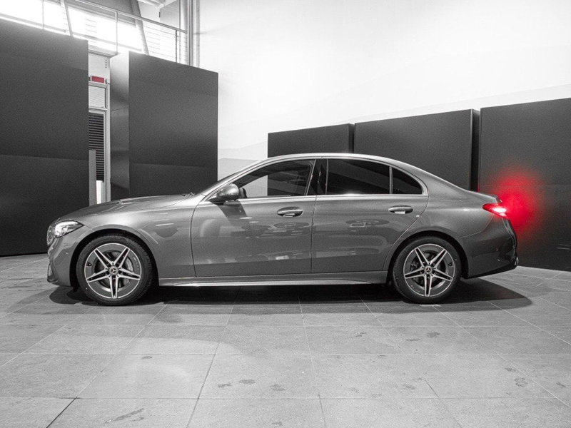 Mercedes-Benz Classe C nuova a Ancona (5)