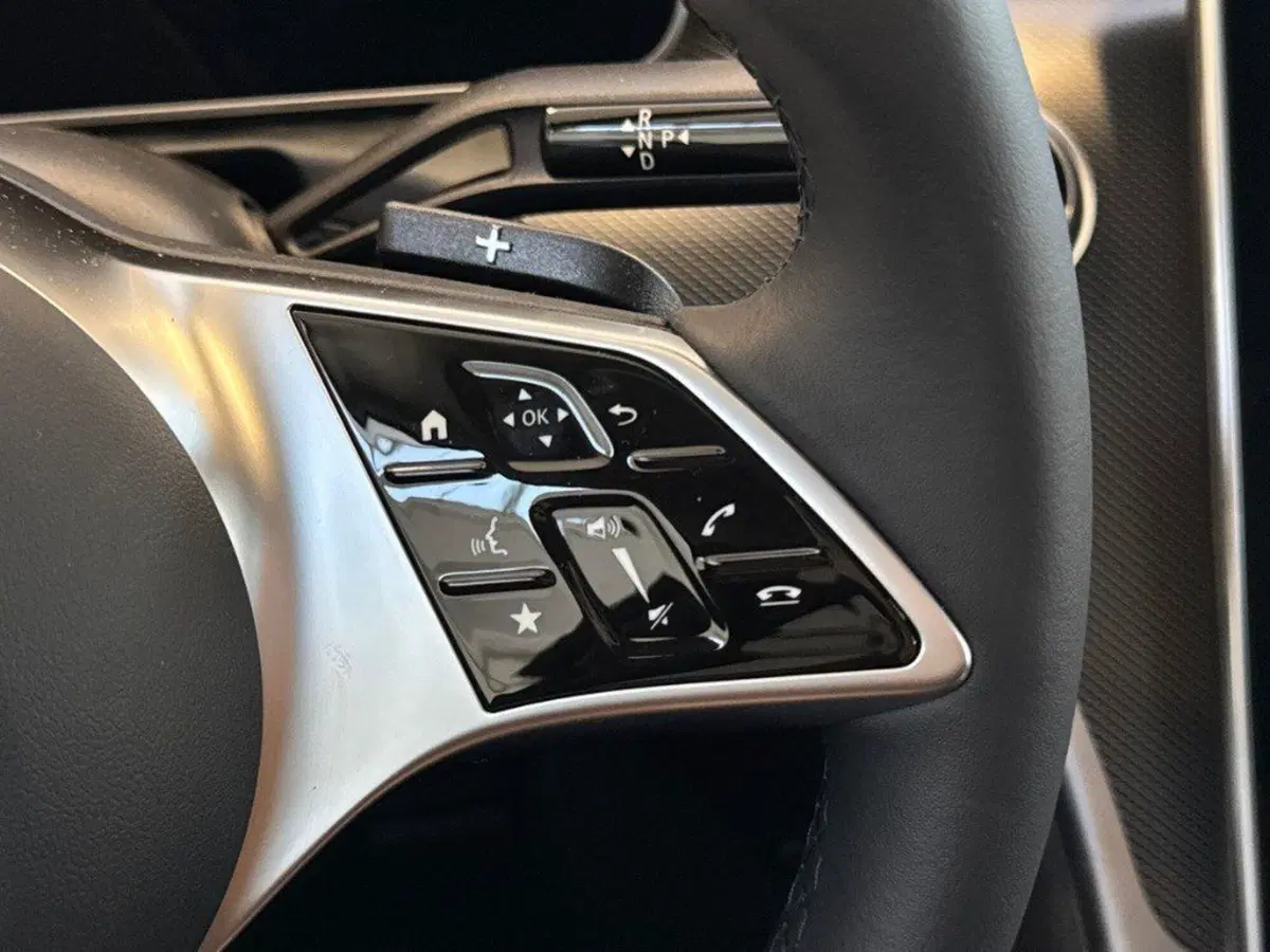 Mercedes-Benz Classe C nuova a Ancona (20)