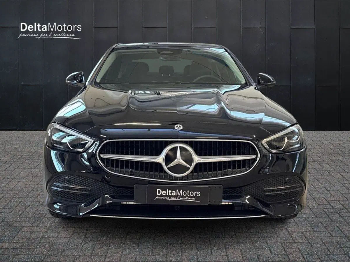 Mercedes-Benz Classe C nuova a Ancona (6)