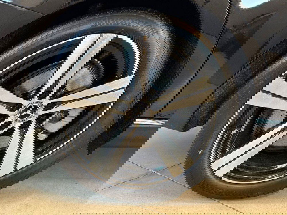 Mercedes-Benz Classe C nuova a Ancona (8)