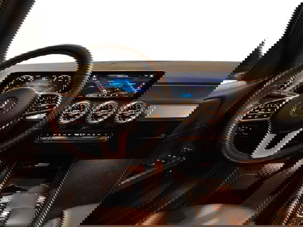Mercedes-Benz GLB usata a Ancona (11)