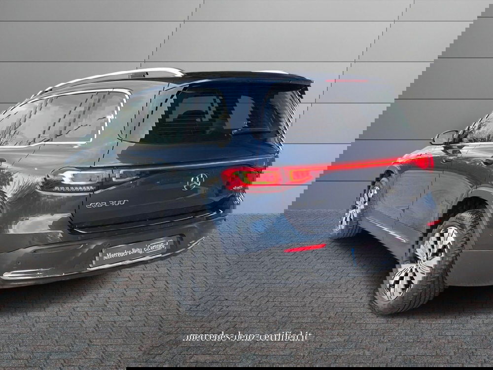 Mercedes-Benz EQB usata a Ancona (3)