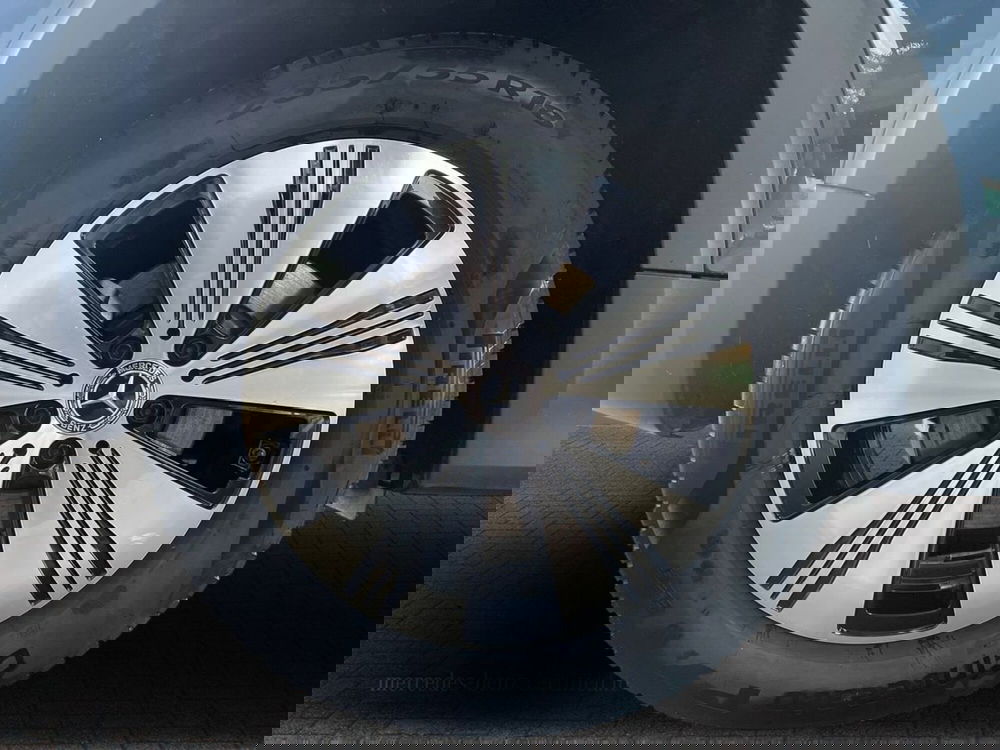 Mercedes-Benz EQB usata a Ancona (8)