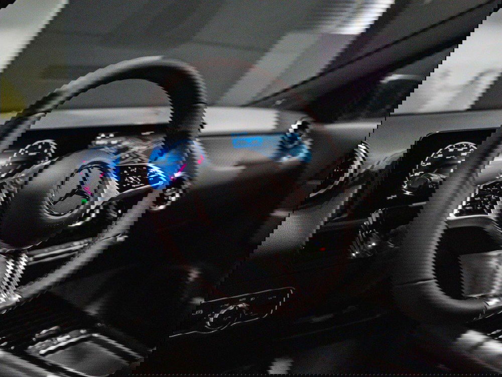 Mercedes-Benz GLA SUV nuova a Ancona (11)