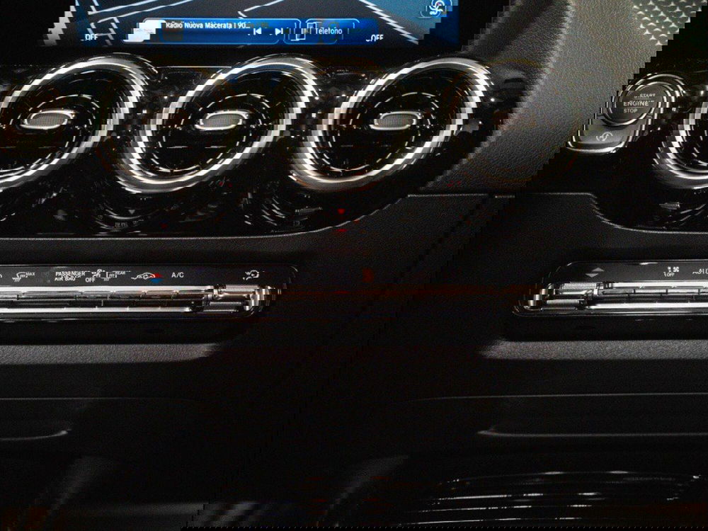 Mercedes-Benz GLA SUV nuova a Ancona (19)