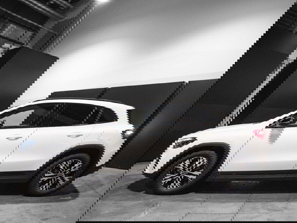 Mercedes-Benz GLA SUV nuova a Ancona (2)