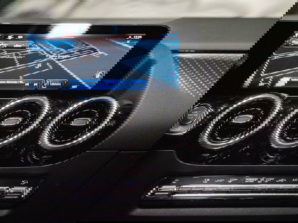 Mercedes-Benz GLA SUV nuova a Ancona (20)