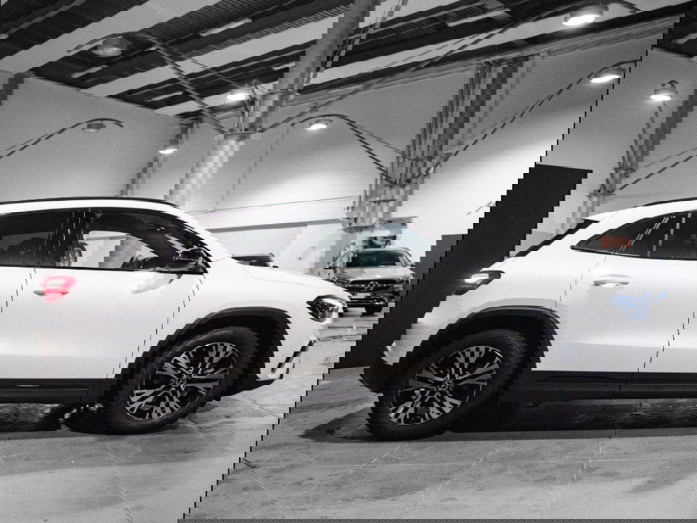 Mercedes-Benz GLA SUV nuova a Ancona (4)